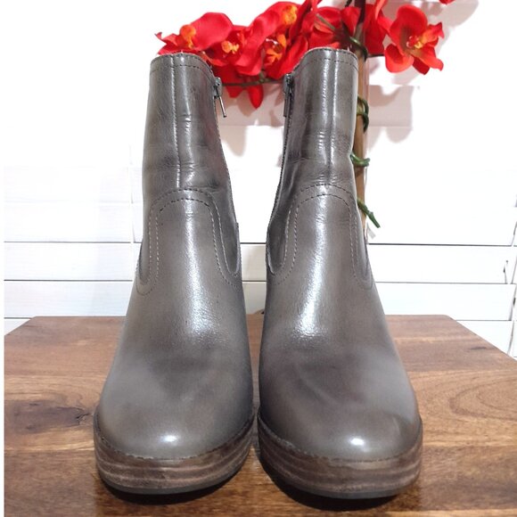 Leather Gray Round Toe Ankle Boots Inner Zip High Heel 4 Inches Lucky Brand - Picture 4 of 9